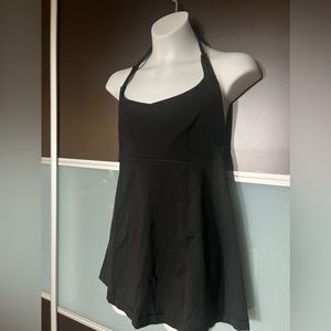 Lululemon size 6 top